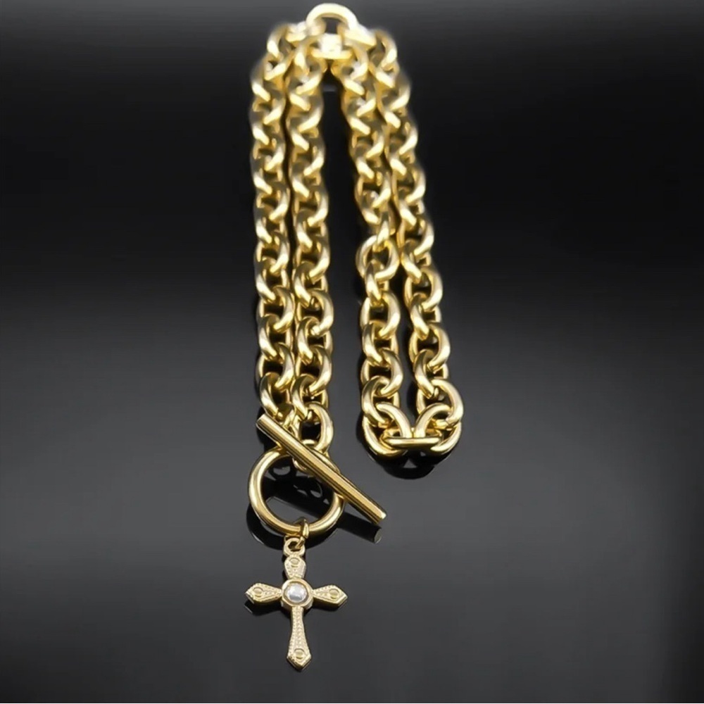 ⭐️NEW⭐️ 18K Gold Chunky Chain Cross Metal Accent Choker Necklace & Bracelet Set - Picture 4 of 6